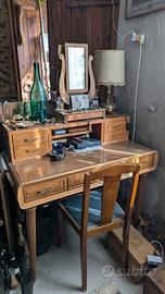 Scrittoio in radica di noce anni '50