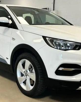 OPEL Grandland X 1.6 Hybrid Plug-in aut. FWD