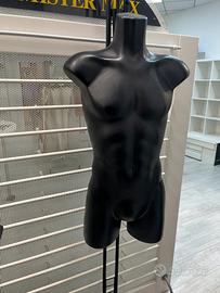 Manichino uomo con piedistallo