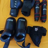 Guantoni e protezioni Kick Boxing