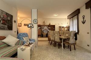 3 LOCALI A REGGIO NELL'EMILIA