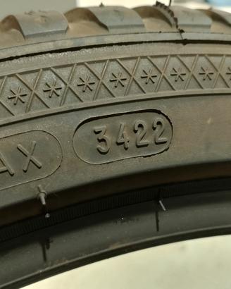 Gomme auto