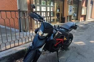 ducati hypermotard 821