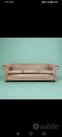Divano tre posti chesterfield club  pelle avorio 
