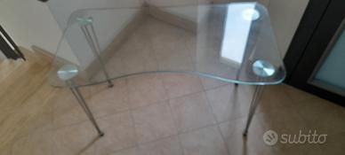 Scrivania  e scaffale in vetro 