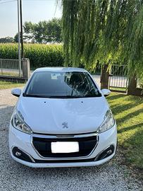 Peugeot 208 per € 2.500