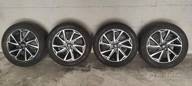 Kit pneumatici invernali Toyota Yaris