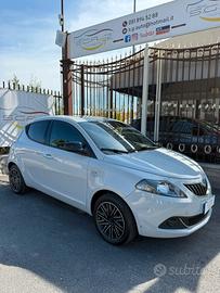 Lancia Ypsilon 1.0 FireFly 5 porte S&S Hybrid Ecoc