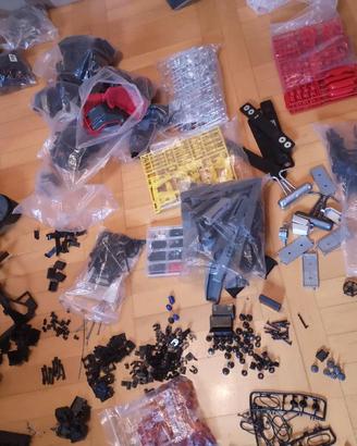 Pezzi e componenti Pocher F40 Ferrari 1/8 varie pa
