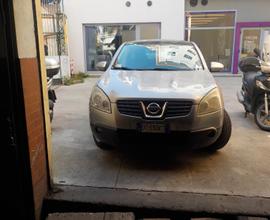 NISSAN Qashqai 2.0 dCi 4WD aut. Acenta