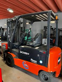 CARRELLO ELEVATORE ELETTRICO