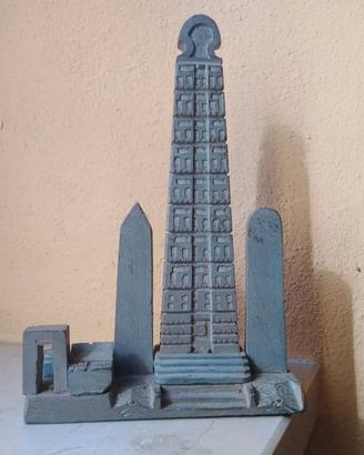 Stele di Axum anni 70 in pietra basaltica