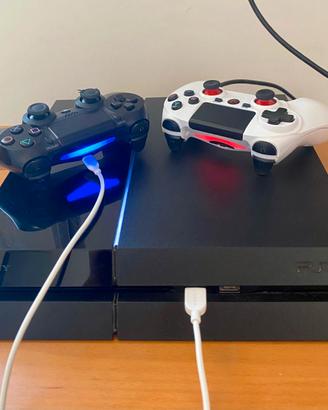 Sony PlayStation 4 (500 GB) + 2 Controller