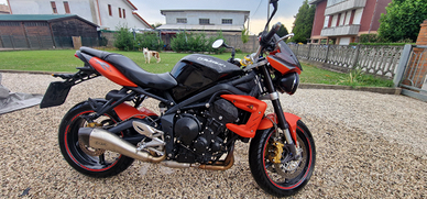 Street triple 675 r