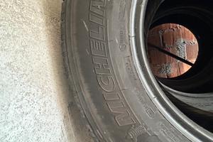 Gomme 265/70 r16
