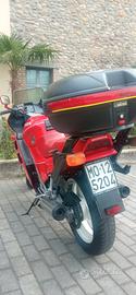 Honda VFR 750 F rc24 asi