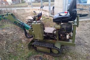 Mini escavatore da 9 quintali