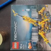 Lego Technic "Compact Crawler Crane" 42097