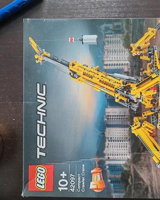 Lego Technic "Compact Crawler Crane" 42097