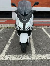 Scooter elettrico Jonway MJS-E Sport bianco