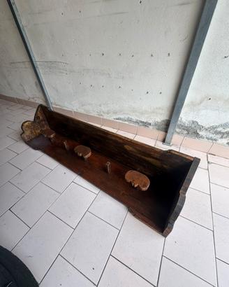 Cappelliera in Arte povera