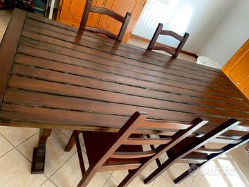 Tavolo in legno artigianale