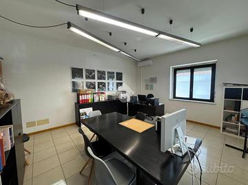 UFFICIO A SANT'AMBROGIO DI VALPOLICELLA