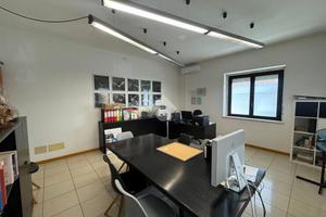 UFFICIO A SANT'AMBROGIO DI VALPOLICELLA