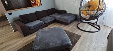 divano con penisola e puff 