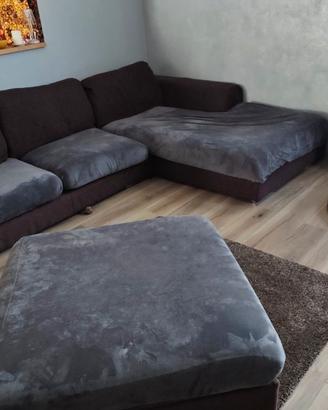 divano con penisola e puff 