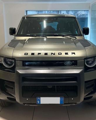 Land Rover Defender 110 - con verricello originale