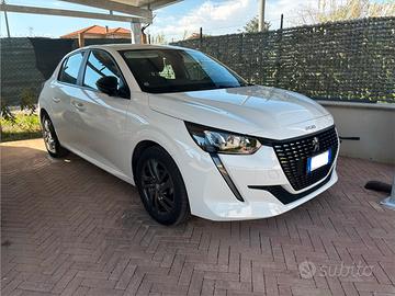 Peuceot 208