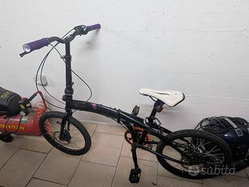 bicicletta pieghevole con marce e freni a disco