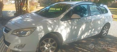 Opel Astra 2.0 CDTI Sport Tourer 165 cv