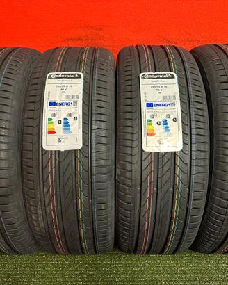 225 55 18 Gomme Estive 2025 Continetal 225 55 R18