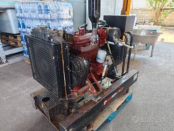 Gruppo elettrogeno 30 kVA Iveco Stamford 45 ore