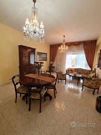 Lavinio, 2camere, 2 bagni, centrale