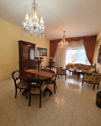 Lavinio, 2camere, 2 bagni, centrale