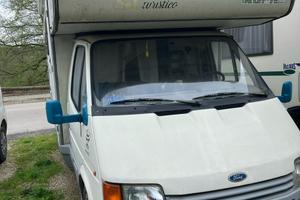 Camper C.I. Mandardato Ford Transit
