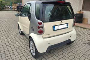 Smart ForTwo 700 coupé pure (45 kW)