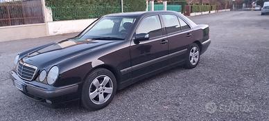 Mercedes e240 w210