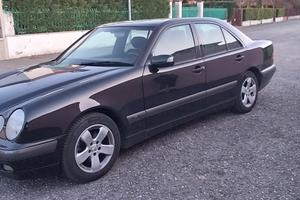 Mercedes e240 w210