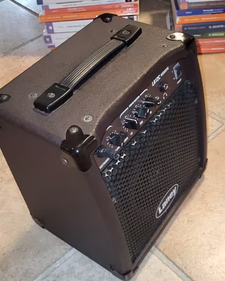 Cassa acustica amplificata Laney
