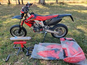 HM CRF 450 R Supermotard (Targato)