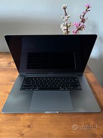 Macbook pro 16'' 2019 i9 32 GB Ram