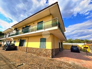 5 LOCALI A TORRE DEL GRECO