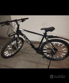 Bicicletta Cube