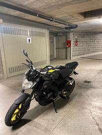 Moto MT 125 Yamaha