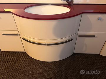 Mobile bagno sospeso