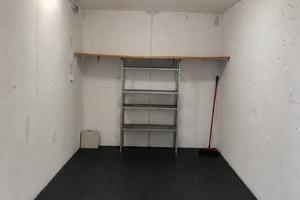 Garage - box. Comodo, libero subito